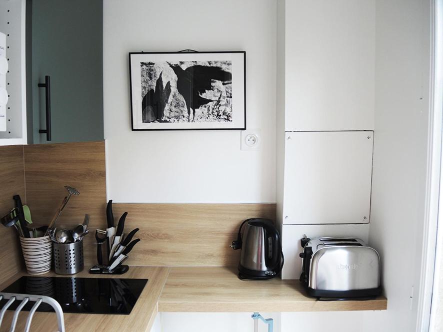 2 Pieces Avec Balcon Plein Sud Apartment Paris Luaran gambar